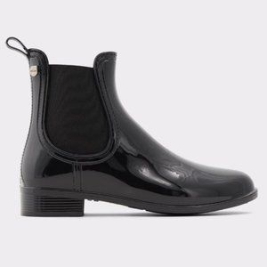 Walith Black Shiny Ankle Boots